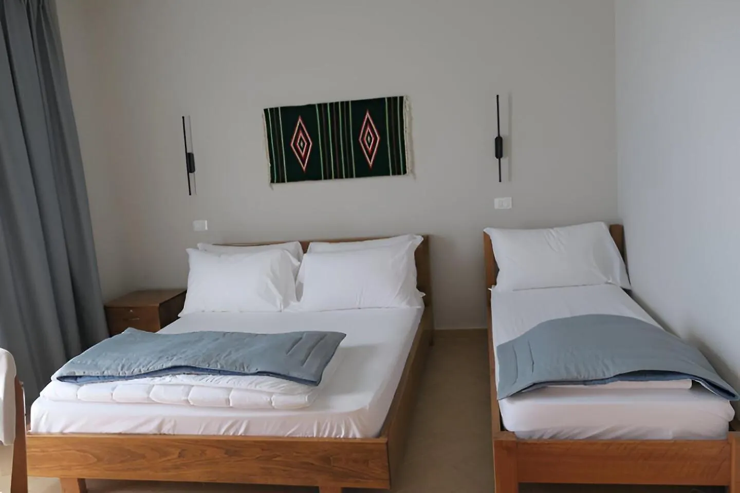 ****  Doko Hotel Radhimë Albania